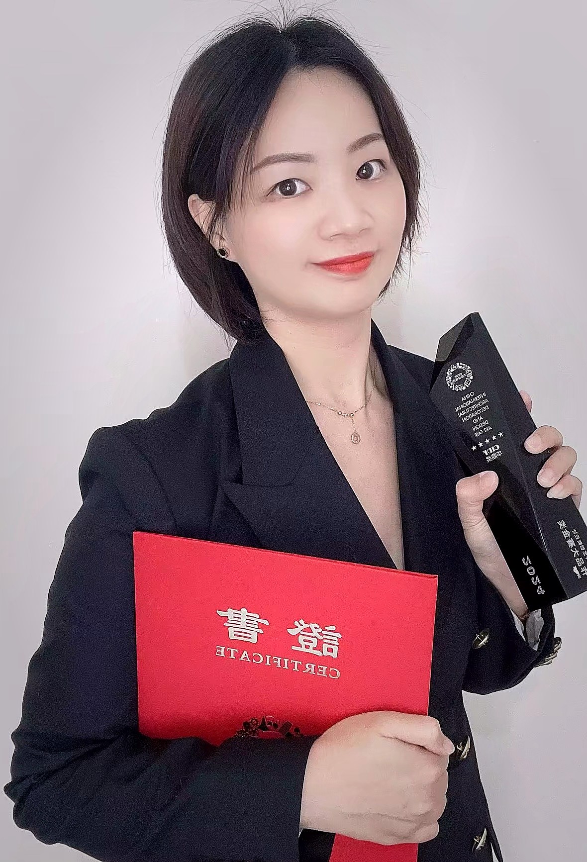 洪榕蔓